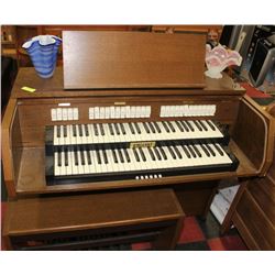 DUAL KEYBOARD ORGAN