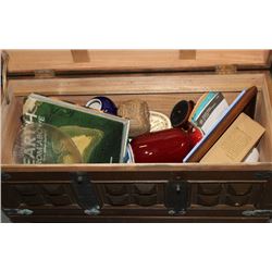 WOOD CEDAR LINED CHEST W VASES /HEADPHONES/LAST