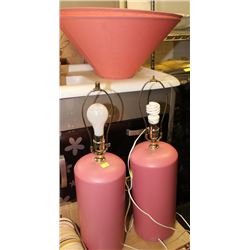 PAIR OF PINK LAMPS (1CRACKED)