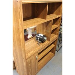 WOOD TONE ENTERTAINMENT STAND