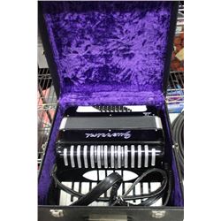 GUERRINI CLASSIC JUNIOR ACCORDIAN IN CASE
