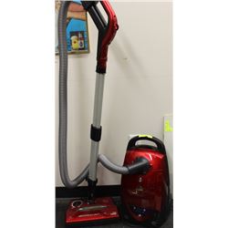 BISSEL VACUUM