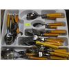 Image 1 : ESTATE YELLOW CUTLERY SET