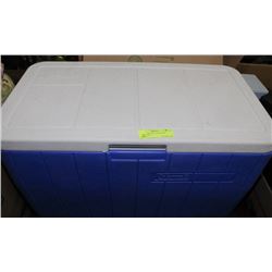 LARGE COLEMAN COOLER W/ COMPLETE