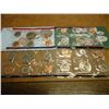 Image 1 : 1993 & 1994 US MINT SETS P/D (WITH ENVELOPES)