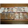 Image 1 : 1988 & 1989 US MINT SETS P/D (WITH ENVELOPES)