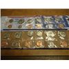 Image 1 : 1997 & 1998 US MINT SETS P/D (WITH ENVELOPES)