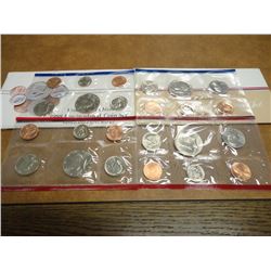 1986 & 1988 US MINT SET (UNC) P/D (WITH ENVELOPE)