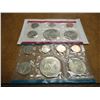 Image 2 : 1973 US MINT SET (UNC) P/D/S (WITH ENVELOPE) THIS IS AN OFFICIAL US PACKAGED P/D/S SET, IT DOES NOT 
