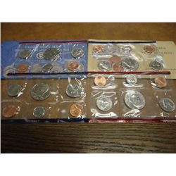 1990 & 1991 US MINT SETS P/D (WITH ENVELOPES)
