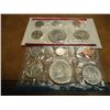 Image 2 : 1976 US MINT SET (UNC) P/D (WITH ENVELOPE)