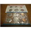 Image 1 : 1972 US MINT SET (UNC) P/D (WITH ENVELOPE)