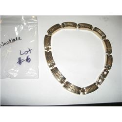 Vintage Gold-Toned Necklace *HEAVY DUTY* Nice unique beautiful design!!