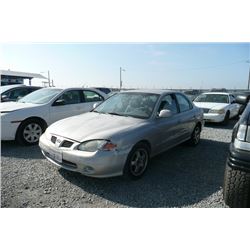 00 Hyundai Elantra 4 Dr  Sedan - ADT - DRIVE