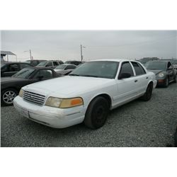 04 Ford Crown Victoria 4dr Sedan - T - DRIVE