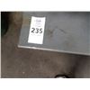 Image 2 : Metal Shop Table w/Vise