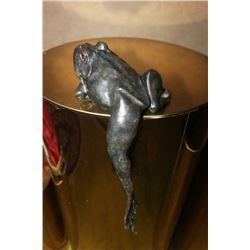 BRONZE FROG BY P. COOKE 1983