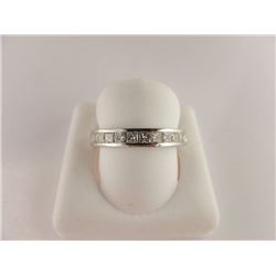164-11312:14K white gold diamond band