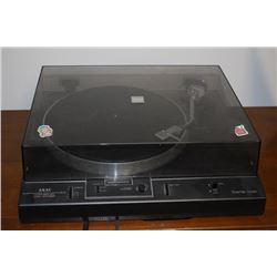 AKAI TURNTABLE