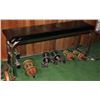 Image 2 : BLACK WEIGHT BENCH WITH DUMBELLLS AND 2 STANDS