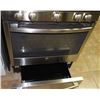 Image 5 : GE FREE STANDING SELF CLEAN WITH WARMING DRAWER