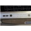 Image 3 : GE STAINLESS STEEL B/I DISHWASHER