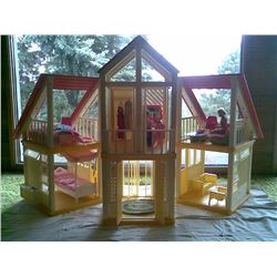 1978 BARBIE DREAM HOME - EXCELLENT CONDITION