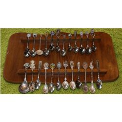 INTERNATIONAL SOUVENIR SPOON COLLECTION