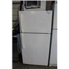 Image 1 : FRIGIDAIRE WHITE 2 DOOR APARTMENT SIZE REFRIGERATOR