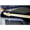 Image 3 : LEVI ELECTRIC GUITAR CREME STRATACASTER COPY  INCLUDES HARDSHELL CASE