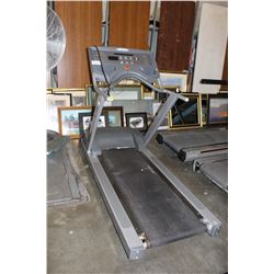 LIFE FITNESS PRO QUALITY TREADMILL