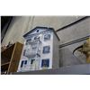 Image 1 : DELUXE DOLL HOUSE