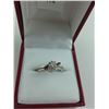 Image 2 : LADIES 14KT WHITE GOLD DIAMOND AND RUBY SET DRESS RING WITH 1 DIAMOND, APPROX 0.07CARAT, 2 RUBIES,