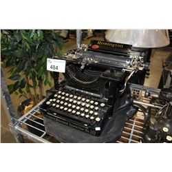 LATE 1800S TO EARLY 1900S REMMINGTON MANUAL TYPE WRITER