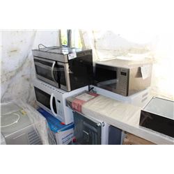 PALLET LOT OF MICROWAVE OVENS - FOR OR REPAIR