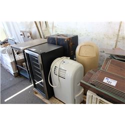 PALLET LOT OF MISC; BAR FRIDGE, DANBY PORTABLE COOLER, GARBAGE CAN AND STEAMER TRUNK