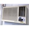 Image 1 : COMFRT-AIRE RAD 121A ROOM AIR CONDITIONER