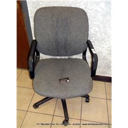 OFFICE CHAIR
