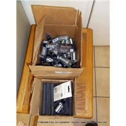 CONTENTS: LOT 281-LENS CLEANER, CAMERA