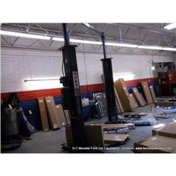 WORTH 9000ACF 2-POST HYDRAULIC CAR LIFT SERIAL # 023677031100