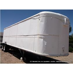 FRUEHAUF 33'X8' DUAL AXLE VAN TRAILER