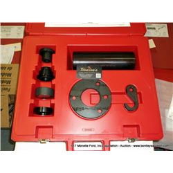 FORD ROTUNDA TKIT-2014D-FL