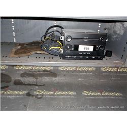 LOT: ASSORTED FORD PARTS-STEREO