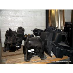 LOT: OIL PAN, GLOVEBOX COVER, AIR CONDITIONER HOUSING, HORN