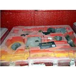 FORD ROTUNDA 1980 FRONT AXLE SERVICE SET