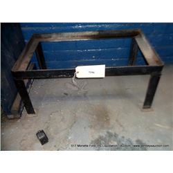 METAL BENCH FRAME