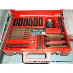 FORD ROTUNDA T88C-77000-JT