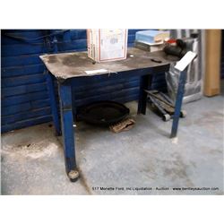 METAL WORKTABLE