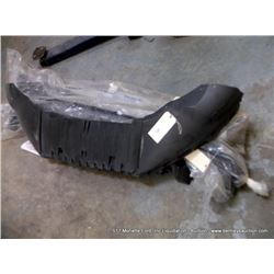 LOT: GUARD, MOULDING