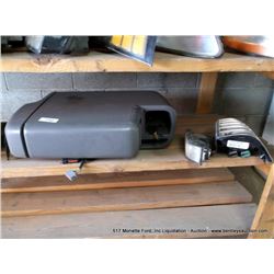 SHELF: LIGHT BRACKETS